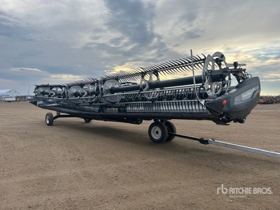 2023 MacDon FD240 40 ft Draper Combine Header