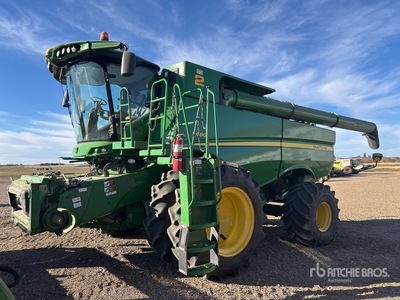 2016 John Deere S680 حصادة مجمعة