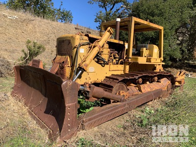 1960 Cat D8H Crawler Dozer (Inoperable)