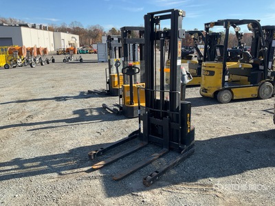 2019 Big Joe S22-116 2200 lb Electric Stacker