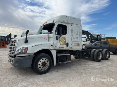 2013 Freightliner Cascadia 6x4 3- Achs Sattelzugmaschine mit Schlafkabine