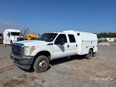 2015 Ford F-350 XL 4x4 Crew Cab Camión Utilitario