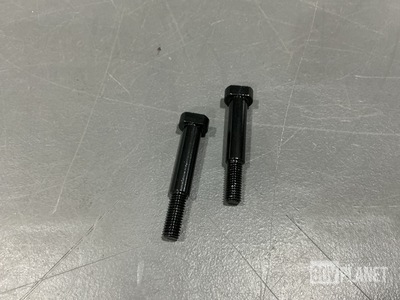 (273) Oshkosh 4003715 Shoulder Screws