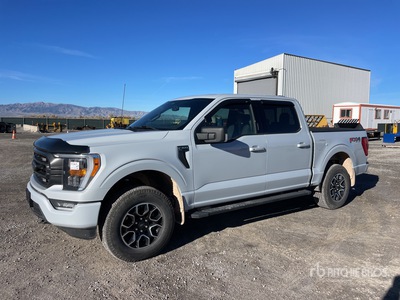 2022 Ford F-150 XLT 4x4 Crew Cab بيك اب