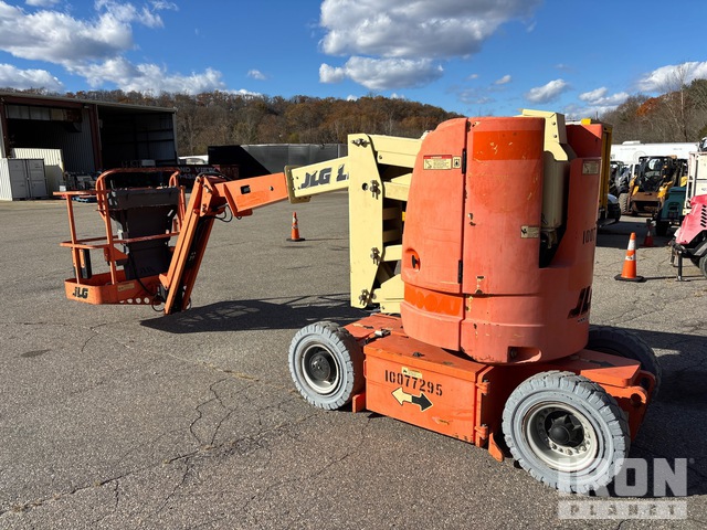 ELEVADOR ARTICULADO 2011 JLG E300AJP
