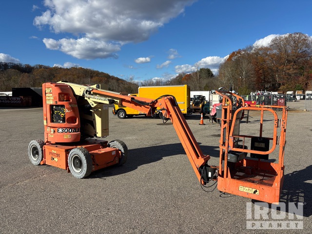 ELEVADOR ARTICULADO 2011 JLG E300AJP