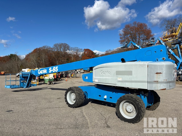 ELEVADOR TELESCóPICO 2014 GENIE 4WD S85