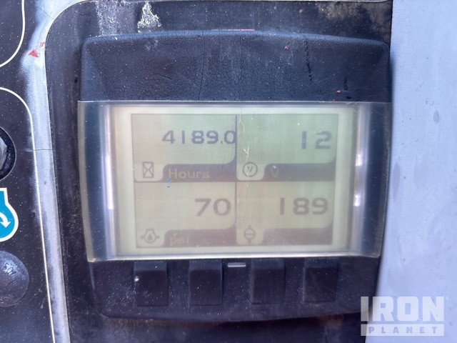 ELEVADOR TELESCóPICO 2014 GENIE 4WD S85