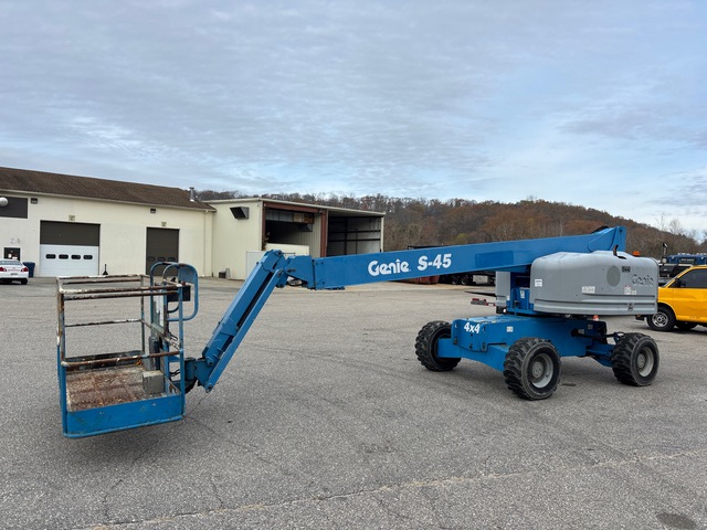 2014 Genie S-45 4WD Diesel Telescopic Boom Lift 2014 Genie S-45 4WD Diesel Telescopic Boom Lift