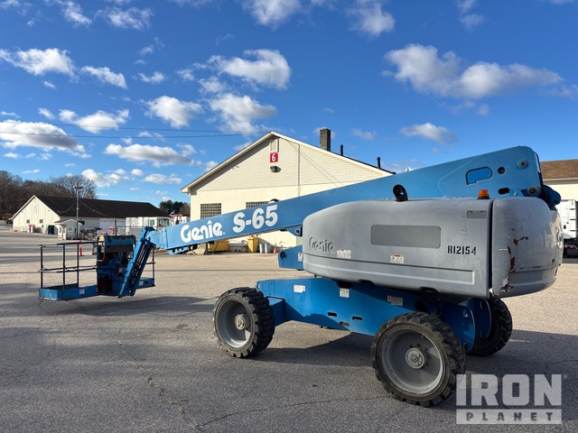 ELEVADOR TELESCóPICO 2014 GENIE 4WD S65
