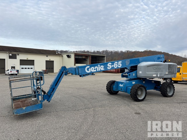 ELEVADOR TELESCóPICO 2014 GENIE 4WD S65