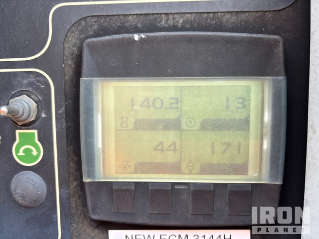 ELEVADOR TELESCóPICO 2014 GENIE 4WD S65