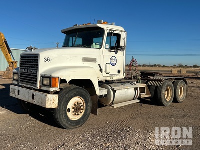 Mack CH613 6x4 Cabeza Tractora Cabina Corta