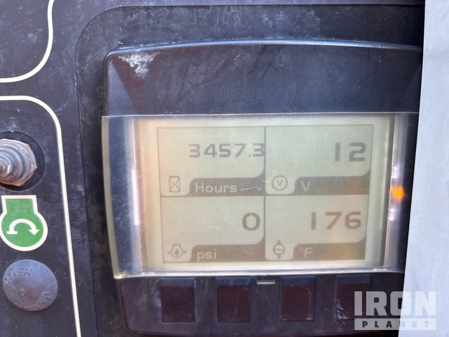 ELEVADOR TELESCóPICO 2014 GENIE 4WD S65