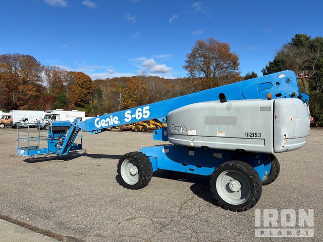 ELEVADOR TELESCóPICO 2014 GENIE 4WD S65