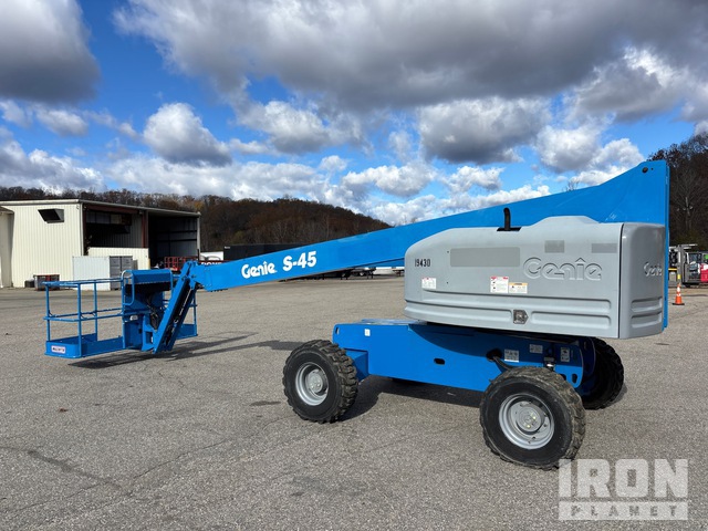 ELEVADOR TELESCóPICO 2014 GENIE 4WD S45