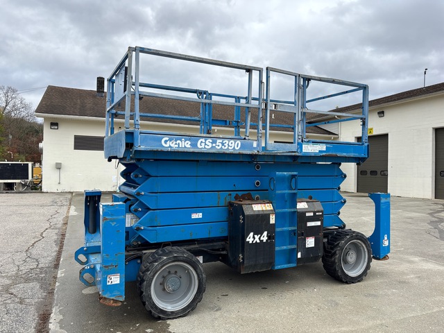 2018 Genie GS-5390 Diesel 4x4 Scissor Lift 2018 Genie GS-5390 Diesel 4x4 Scissor Lift