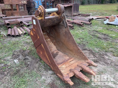 Cat 32 in Digging Excavator Bucket - Fits Cat 336E
