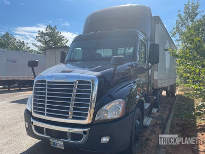 2017 Freightliner Cascadia 113 Cabeza Tractora Cabina Corta (Inoperable)