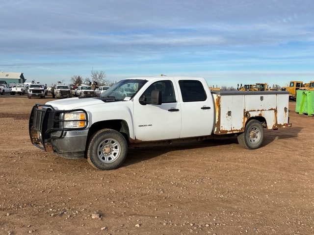 2014 Chevrolet 3500 HD 4x4 Crew Cab Utility Truck 2014 Chevrolet 3500 HD 4x4 Crew Cab Utility Truck