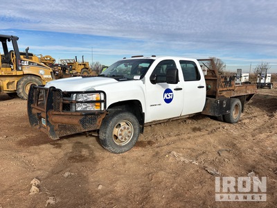 2011 Chevrolet 3500 4x4 Crew Cab Autocarro cassone fisso (Inoperable)