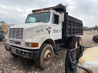 2001 International 8100 6x4 Tipper Truck (Inoperable)