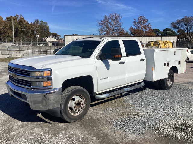 2015 Chevrolet 3500 HD 4x2 Crew Cab Utility Truck