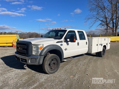 2015 Ford F-450 XL 4x2 Crew Cab Nutzkraftwagen
