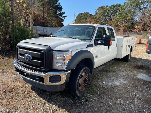 2016 Ford F-450 XL 4x2 Crew Cab Utility Truck