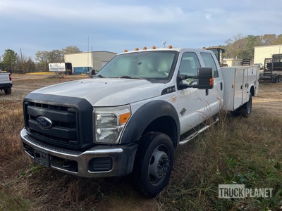 2015 Ford F-450 XL 4x2 Crew Cab Nutzkraftwagen