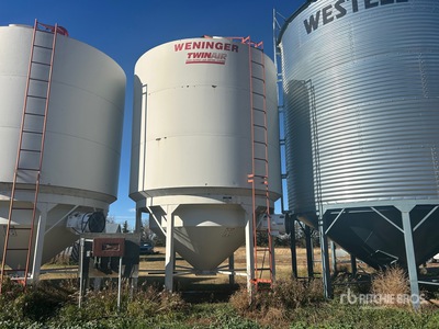 Weninger Twin Air +/- 1500 bu Smooth Wall Hopper Grain Bin