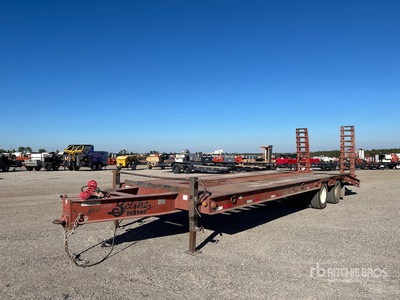 2013 Belshe 23 ft T/A Equipment Trailer