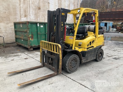 2020 Hyster H80 FT 6000 lb Pneumatic Tire Forklift