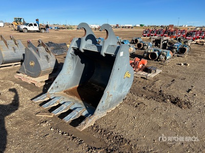 Develon 54 in 2.25 cyd Digging 54 in Dig Excavator Bucket - Fits Wbm 300 (Unused)