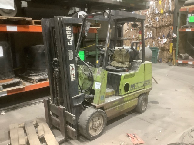 Clark GCX25E 2500 lb Cushion Tire Forklift