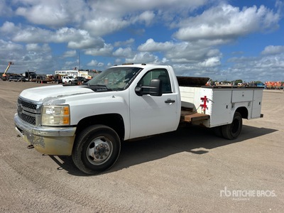 2011 Chevrolet 3500 HD 4x4 Utility Truck
