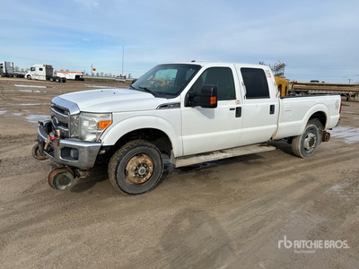 2013 Ford F-350 XLT Crew Cab Pickup