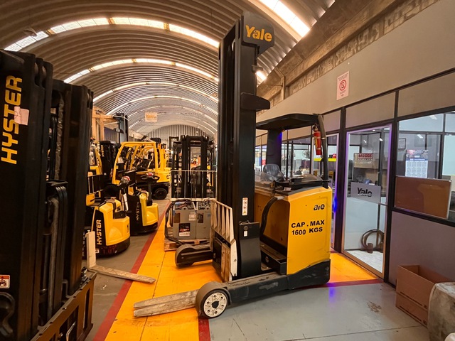 2021 Yale MR16 3500 lb Electric Forklift