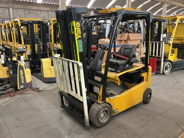 2020 Yale ERP040VFN36TE082 3700 lb Electric Forklift