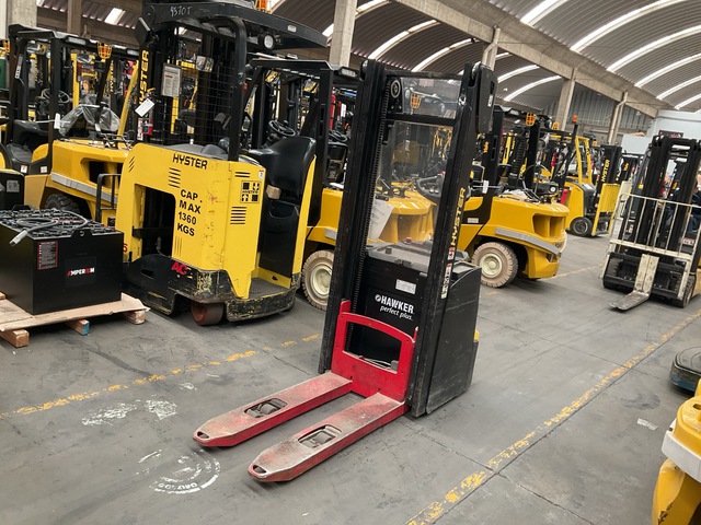 2021 Hyster S2.0S 4000 lb Pallet Jack