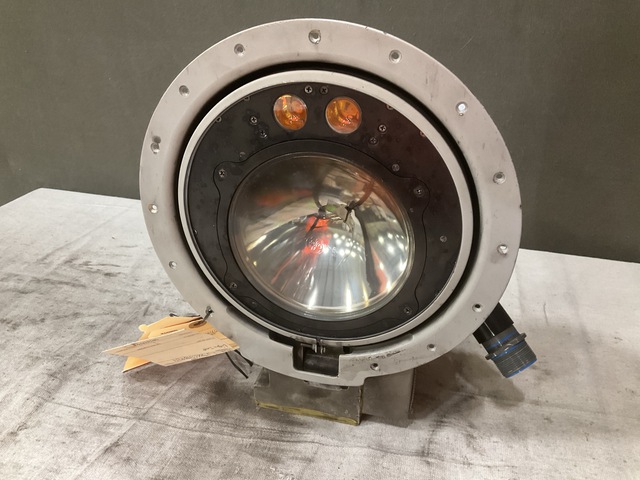 CEF Industries 8555M9 Retractable Landing Light CEF Industries 8555M9 Retractable Landing Light