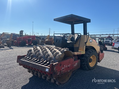 2004 Dynapac CA152 Compacteur à tambour à pieds dameurs (Inoperable)