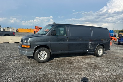 2016 Chevrolet Express G2500 Cargo Van