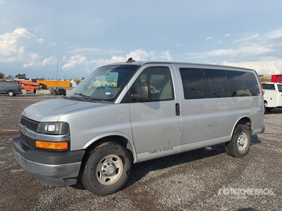 2017 Chevrolet Express G2500 Cargo Van