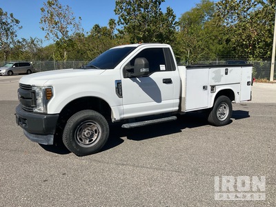 2019 Ford F-250 XL 4x4 Utility Truck