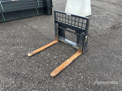 Bobcat 36 in Mini Skid Steer Forks
