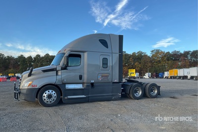 2021 Freightliner Cascadia 126 6x4 T/A Sleeper Truck Tractor