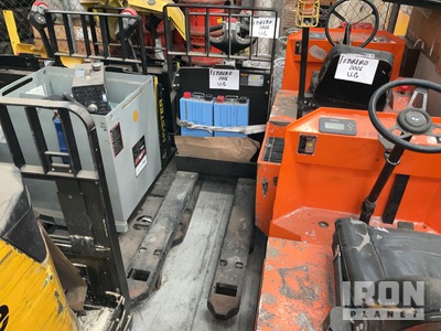 2022 Hyster W45Z-HD 4510 lb Electric Pallet Jack