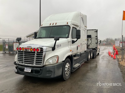 2015 Freightliner Cascadia 125 Cabina con cuccetta per trattore stradale (Inoperable)