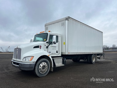 2022 Kenworth T270 4x2 Box شاحنة فان